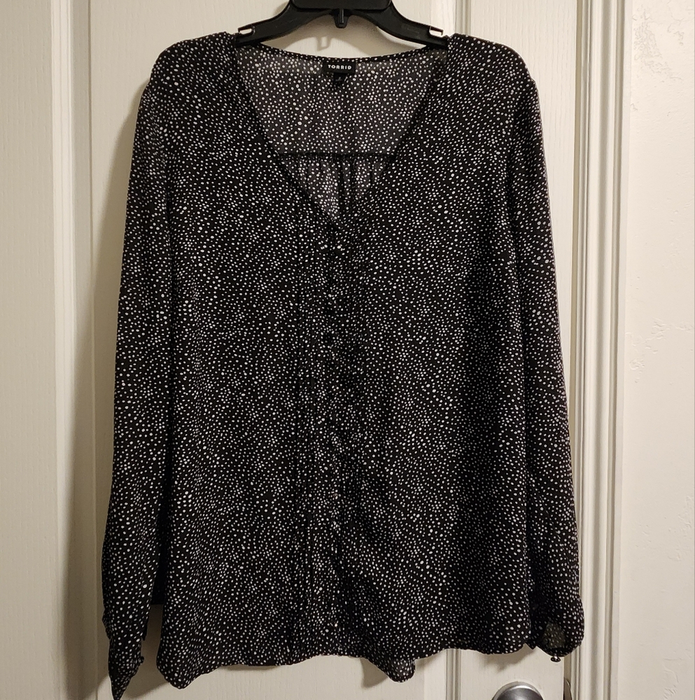 Torrid Black and White Dot Blouse Size 2